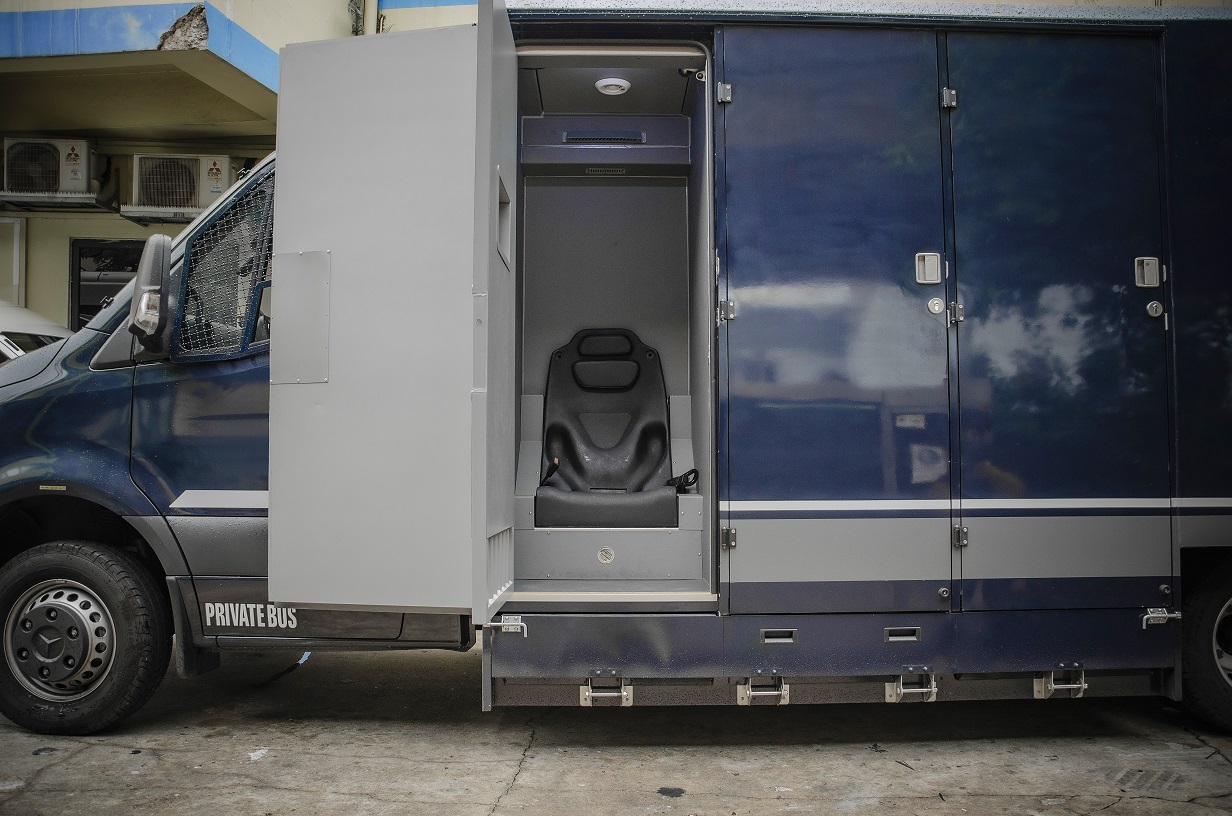 TRIGEN Automotive | Compartmentalised Inmate Transporter